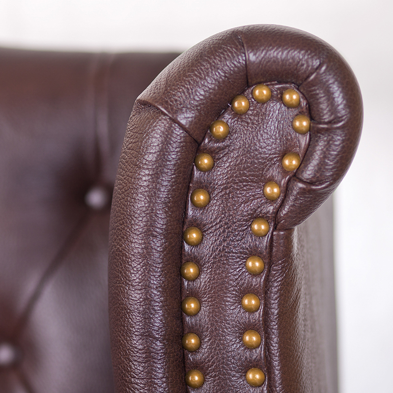 Кресло из натуральной кожи на 4-х деревянных ножках из массива бука Thomas Armchair brown