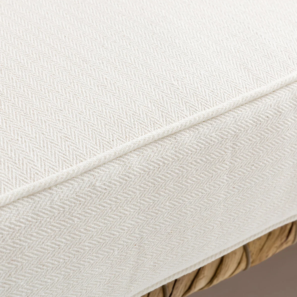 Кресло из плетеного гиацинта Gardner Wicker Armchair