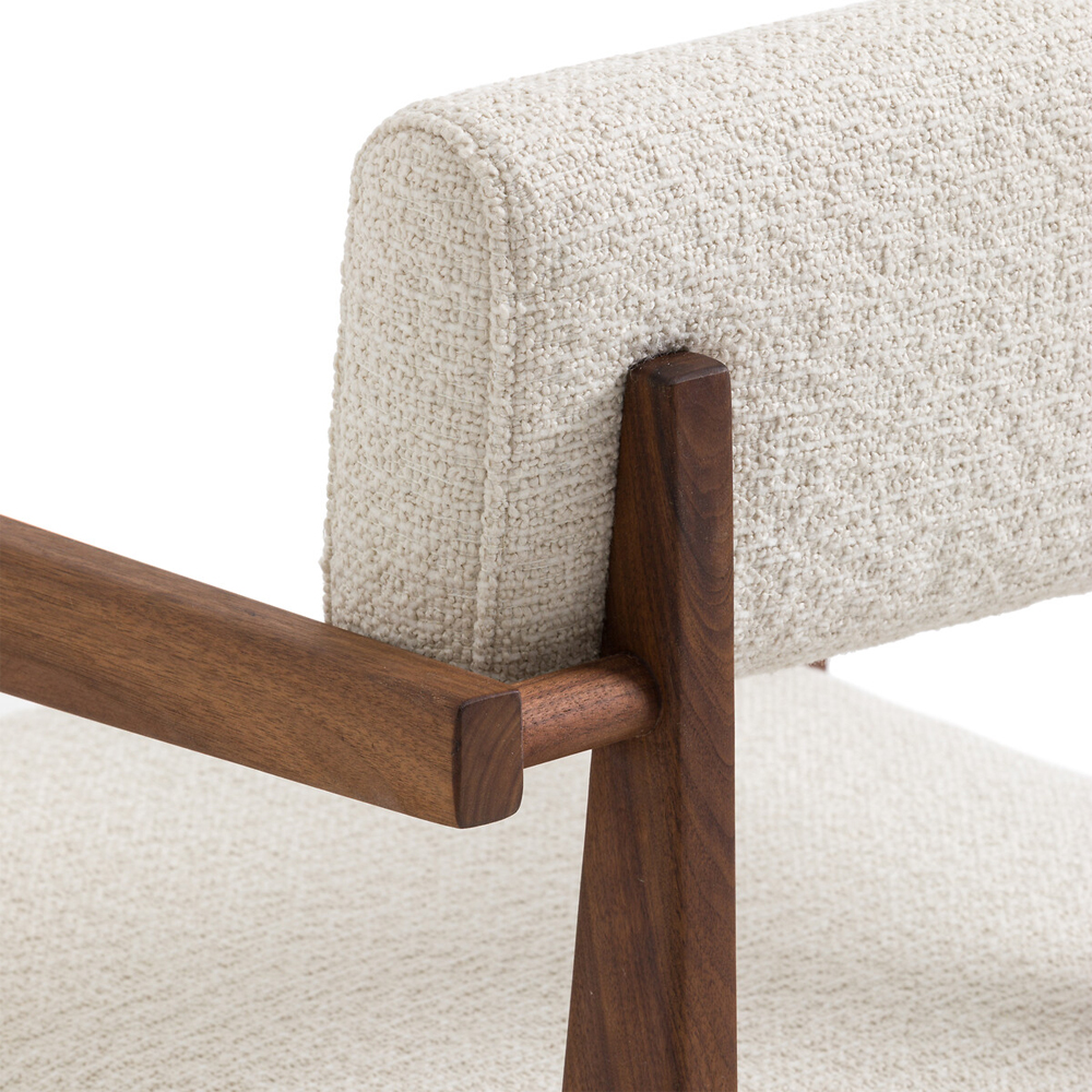 Кресло обеденное Alcove White Boucle из массива ореха