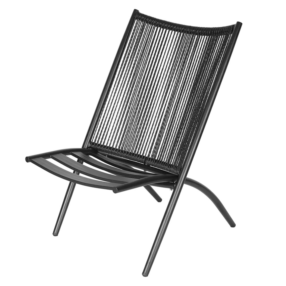 Кресло плетеное с мягкими подушками для сиденья и спины