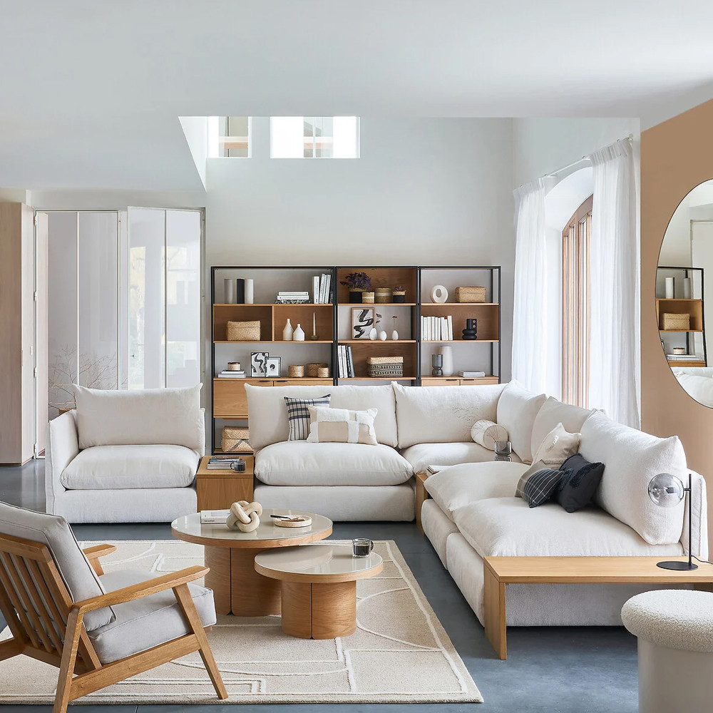 Кресло с каркасом из массива дуба Deniaud Oak Beige Armchair