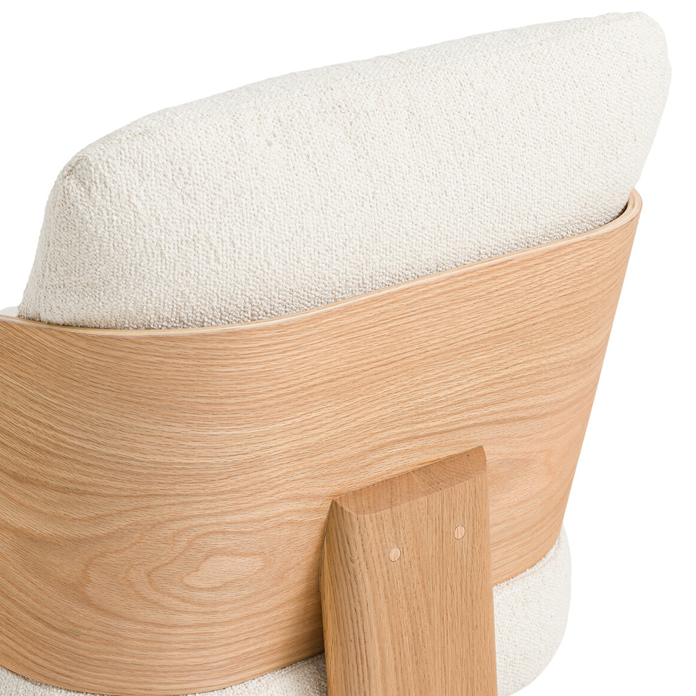 Кресло с каркасом из массива дуба Gallin Chair Boucle