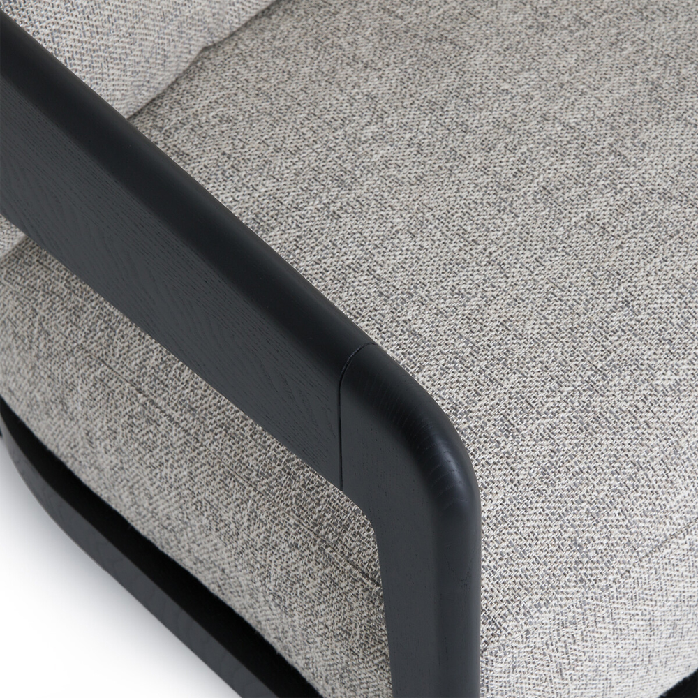 Кресло с каркасом из массива ясеня Deniaud Ash Grey Armchair