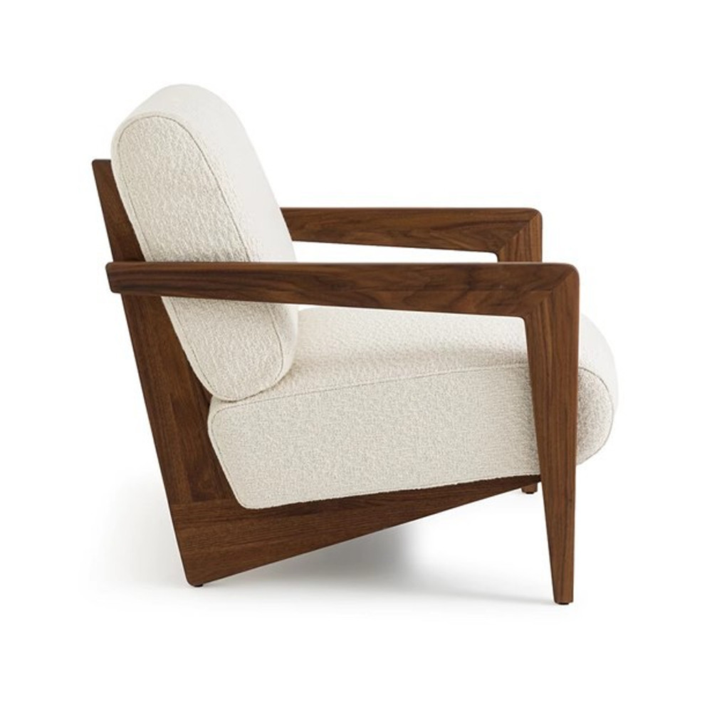 Кресло с обивкой из белого букле Armchair White Boucle