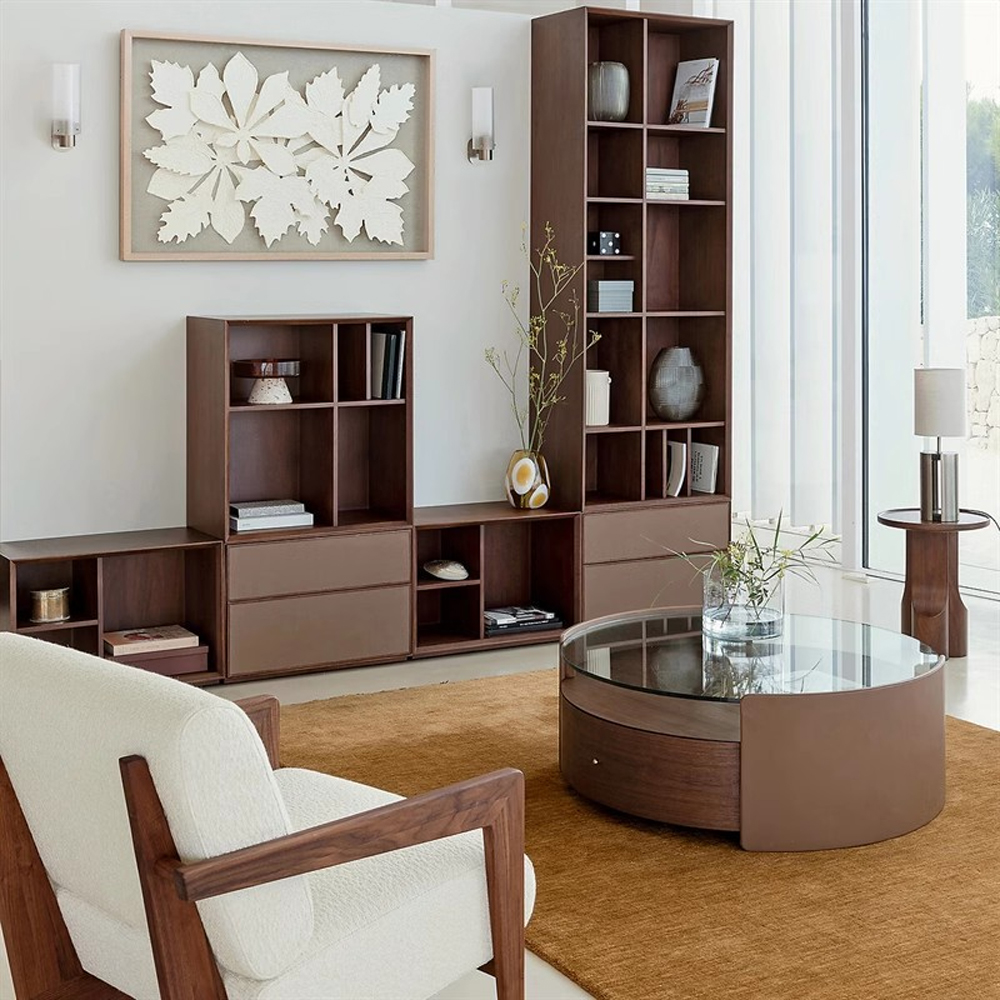 Кресло с обивкой из белого букле Armchair White Boucle