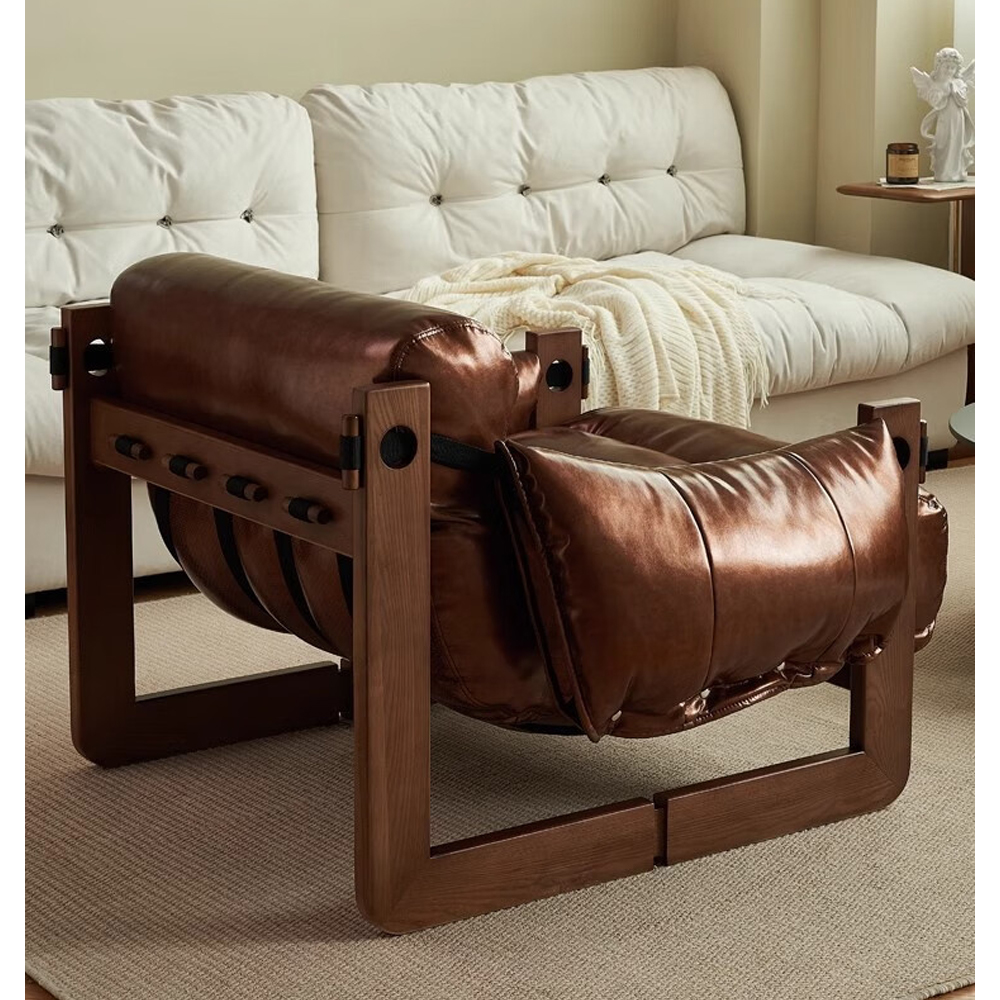 Кресло-диван кожаное на деревянном каркасе Medieval Furniture