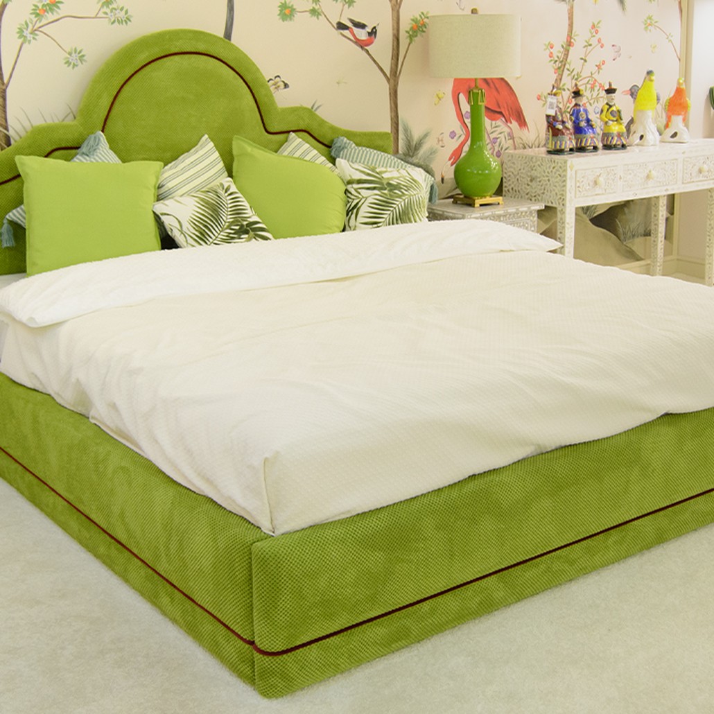 Кровать Chartreuse Bed