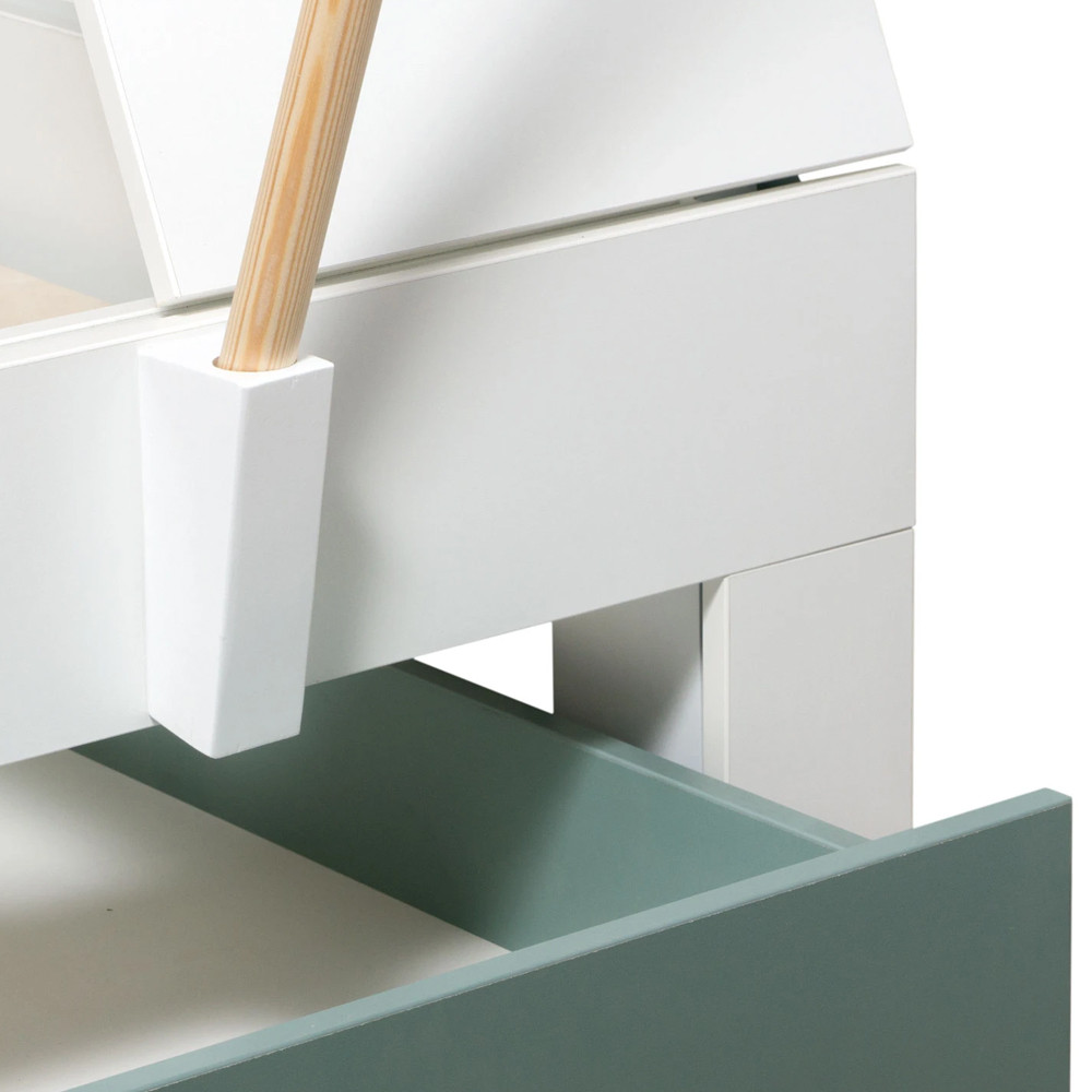 Кровать в детскую в виде домика Tiny Townn Bed