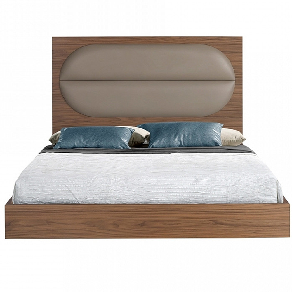 Кровать двуспальная с высоким изголовьем из дерева и подушек из экокожи Modern Look