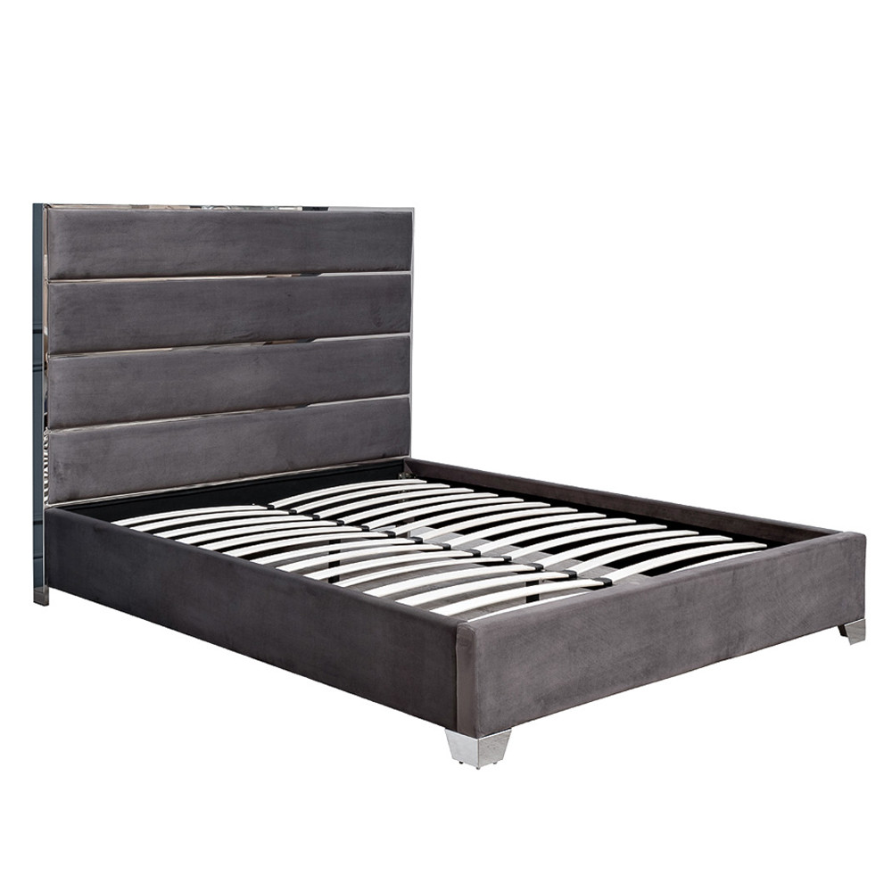 Кровать двуспальная серая с высоким мягким изголовьем Heart of the Bedroom