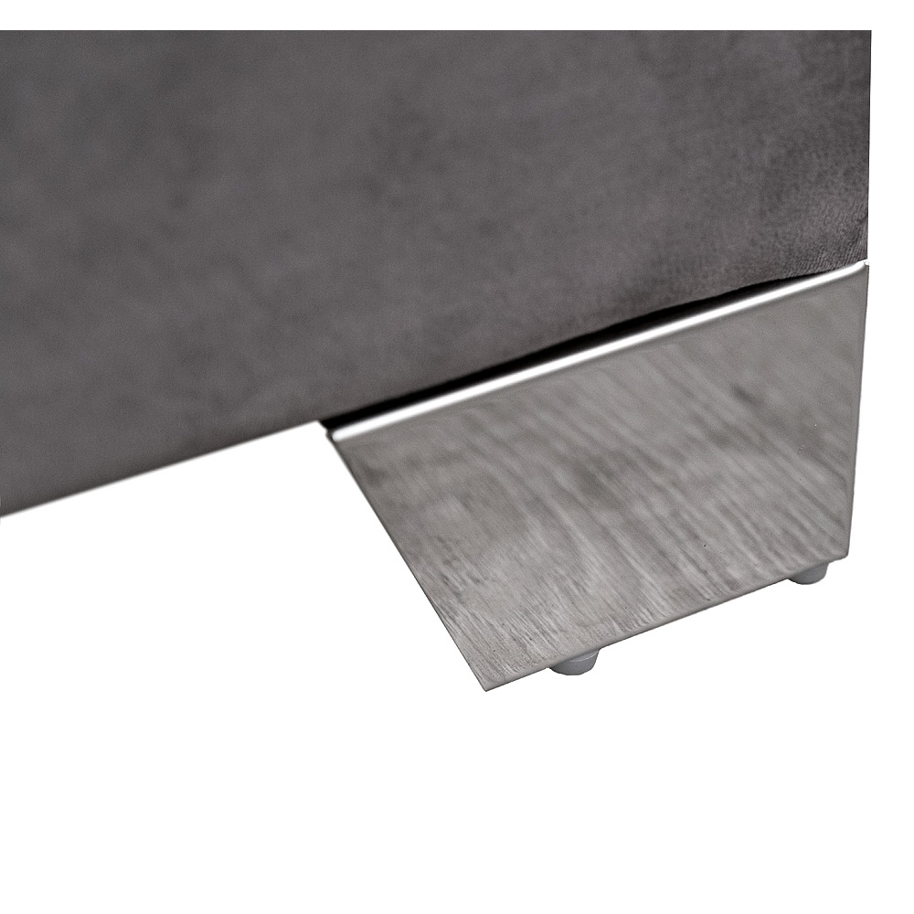 Кровать двуспальная серая с высоким мягким изголовьем Heart of the Bedroom