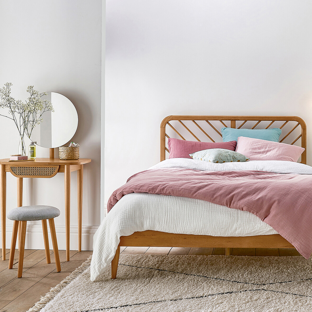 Кровать из массива дуба Reyer Oak Bed