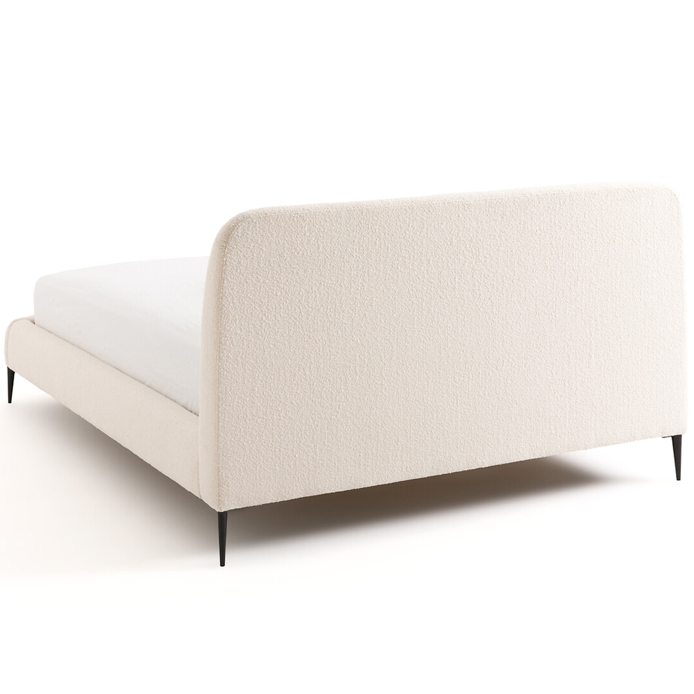 Кровать с обивкой букле Wanda Boucle Bed