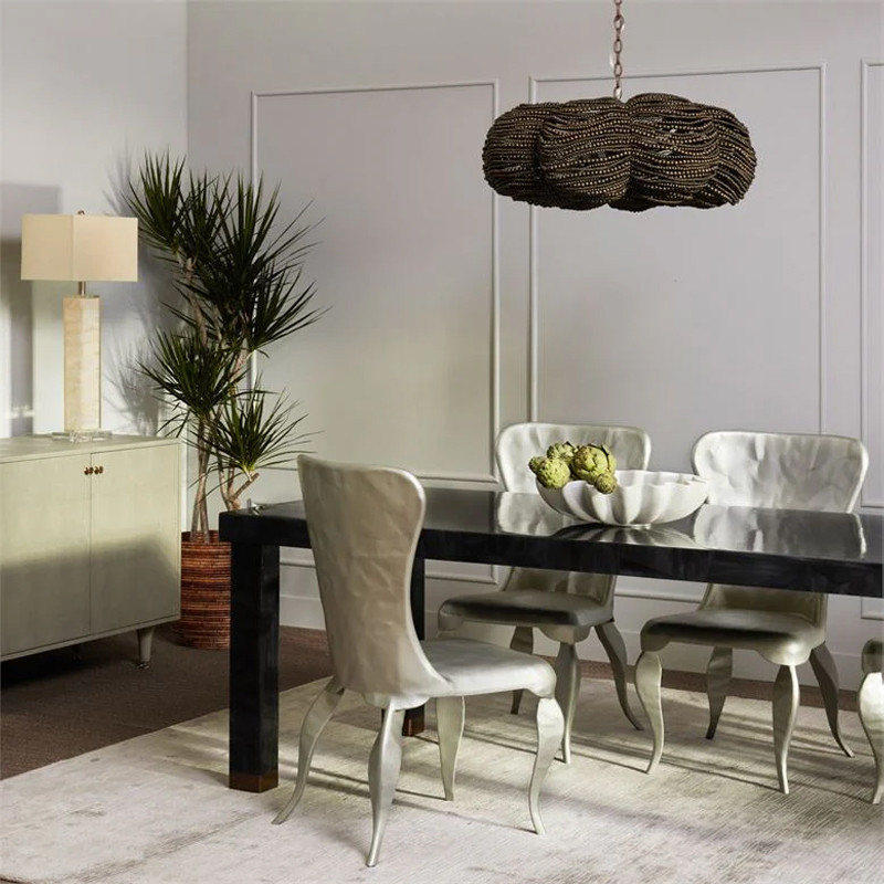 Круглая люстра волнистой формы с декором из круглых деревянных бусин коричневая Brown Wooden Beads Chandelier