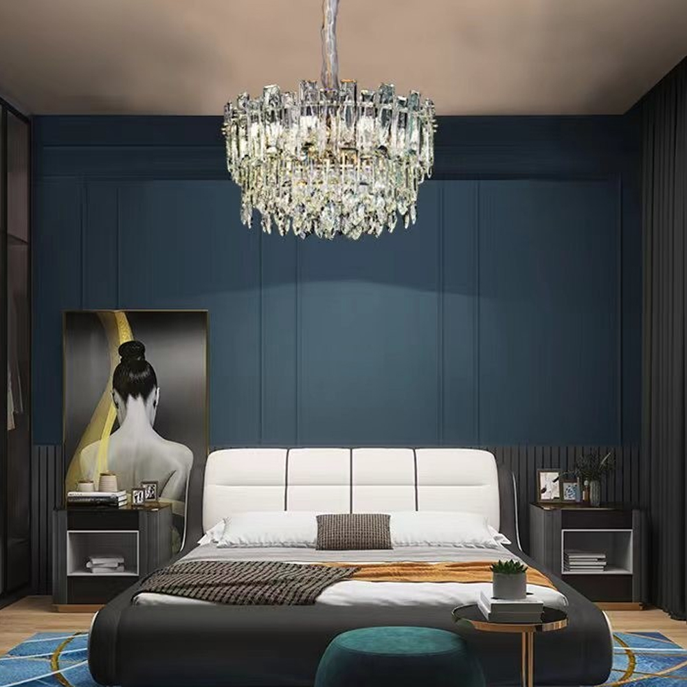Круглая люстра с хрустальными подвесками на золотистом каркасе Gorgeous Crystal Light