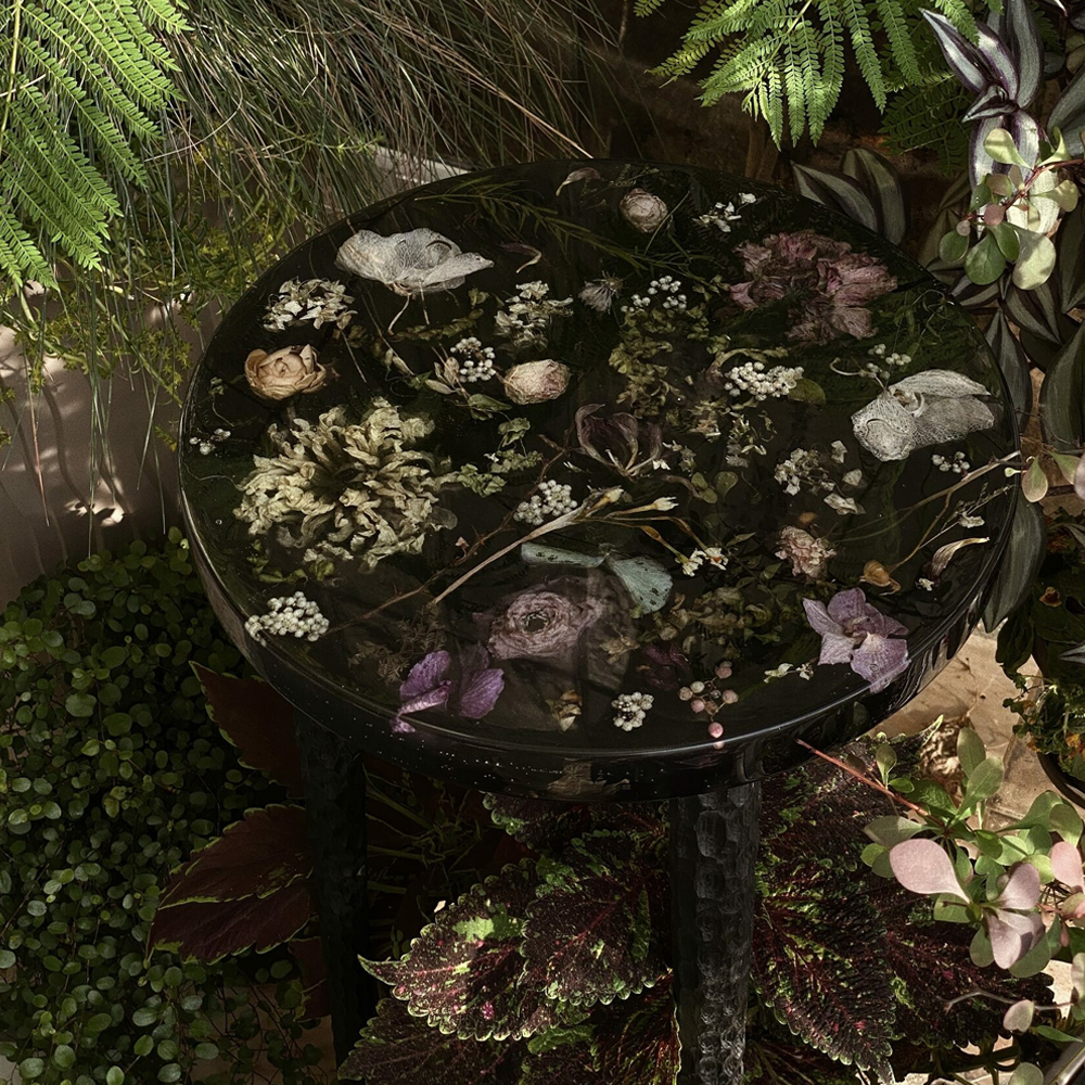 Круглый журнальный столик со столешницей из эпоксидной смолы Epoxy Resin Flowers Coffee Table