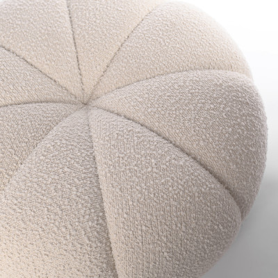 Круглый мягкий пуф с обивкой букле Gabrielle White Boucle Pouf