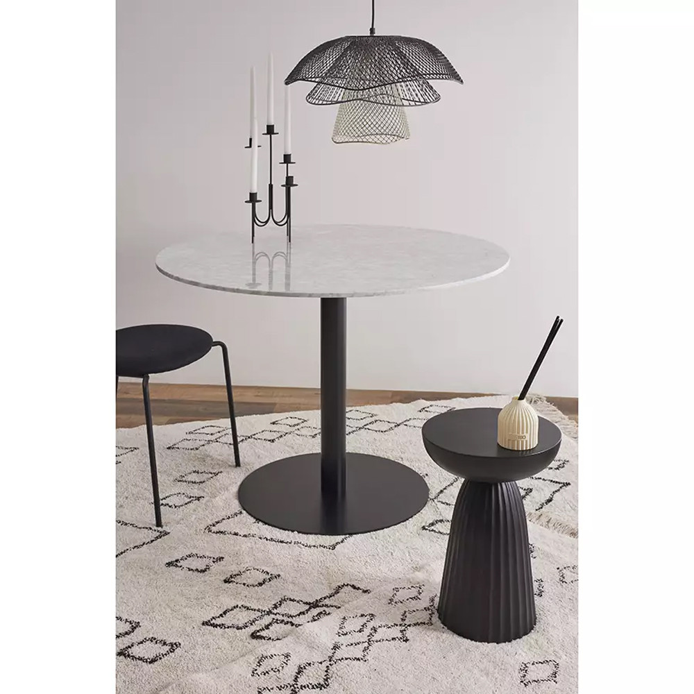 Круглый обеденный стол с белой мраморной столешницей White Tabletop on Black Base