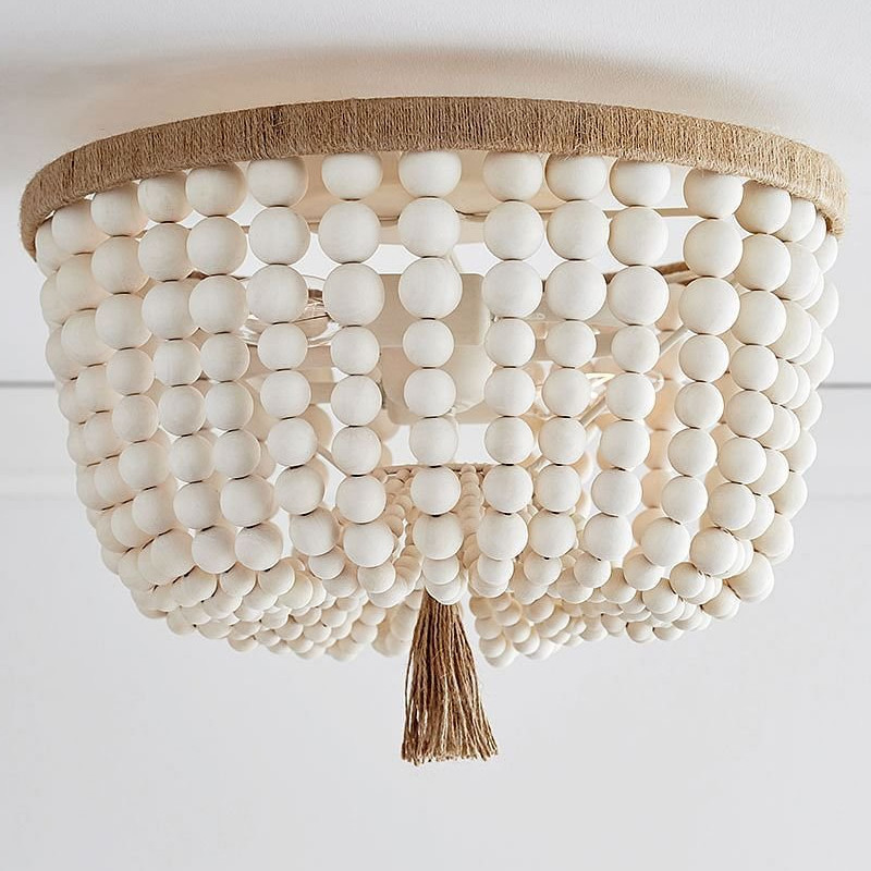 Круглый потолочный светильник украшенный круглыми белыми бусинами Wooden Beads Ceiling lamp