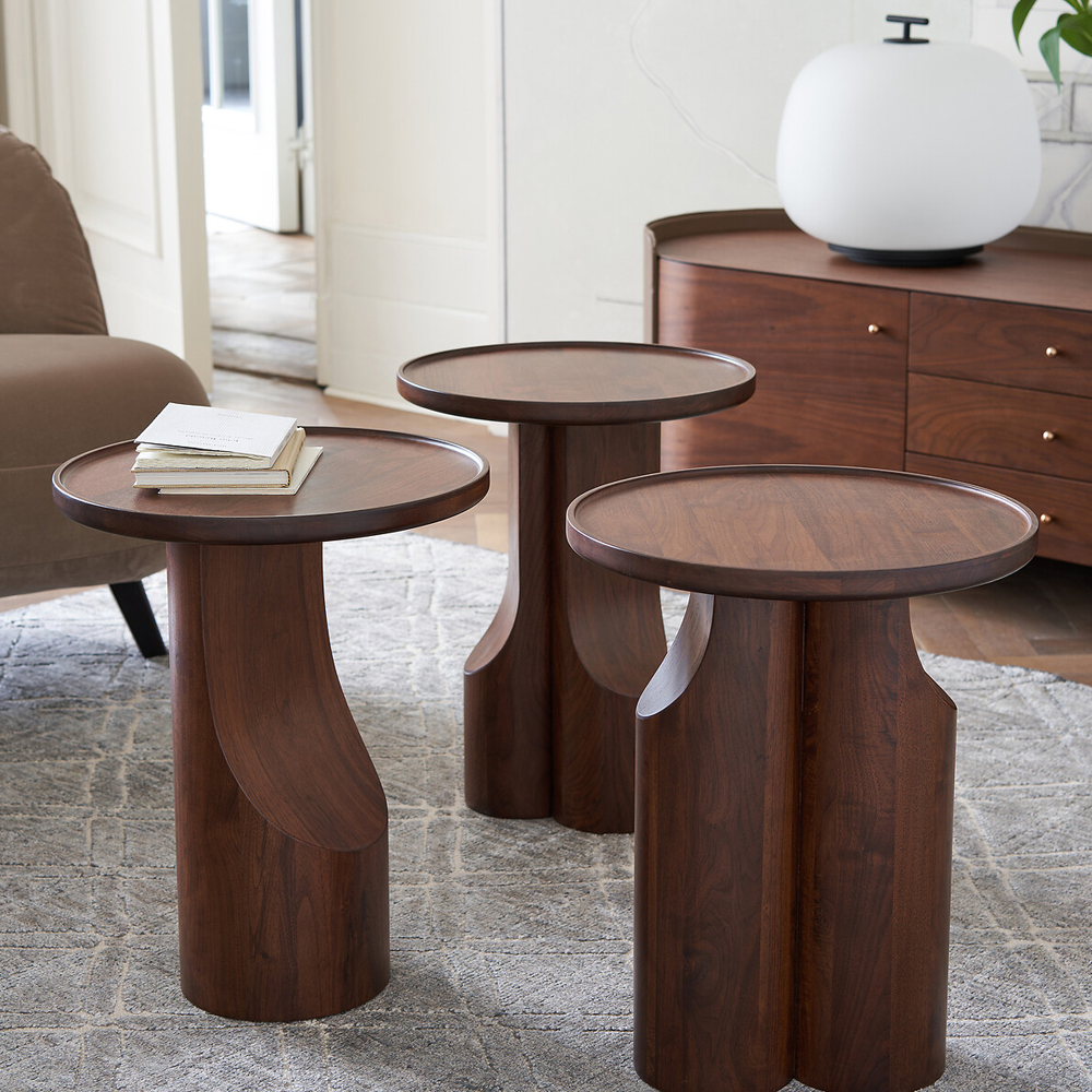 Круглый приставной стол из массива ореха Balu Wooden Side Table