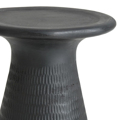 Круглый приставной столик из массива манго Piero Black Side Table