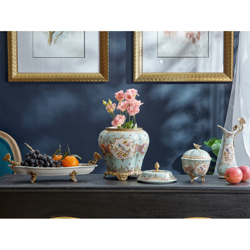 Кувшин с цветочным рисунком и бронзовой ручкой Blue Garden