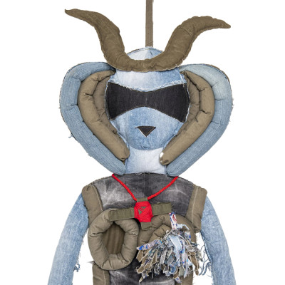 Кукла из джинсовой одежды и армейских палаток Rusalka Jeans&Tents