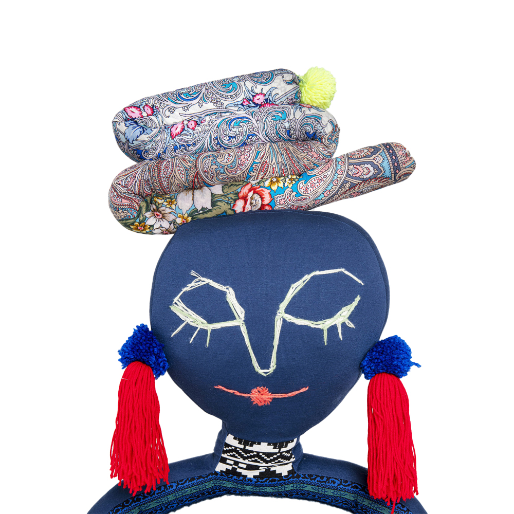 Кукла из одежды и павлопосадских платков Rusalka Blue Jeans