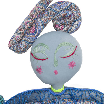 Кукла из одежды и павлопосадских платков Rusalka Blue Jeans 2