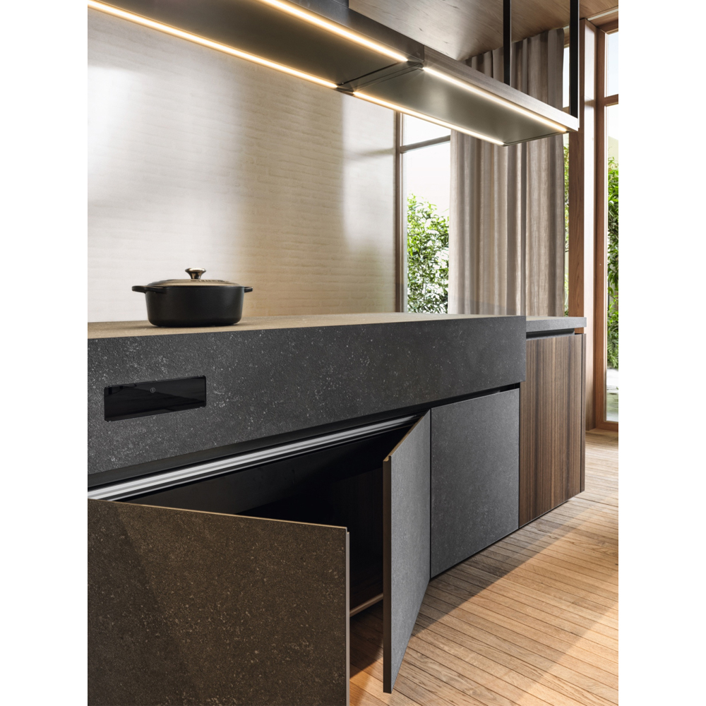 Кухонный гарнитур из массива дерева и камня HI-LINE 6 FRAME DOOR Dada Engenereed Kitchen