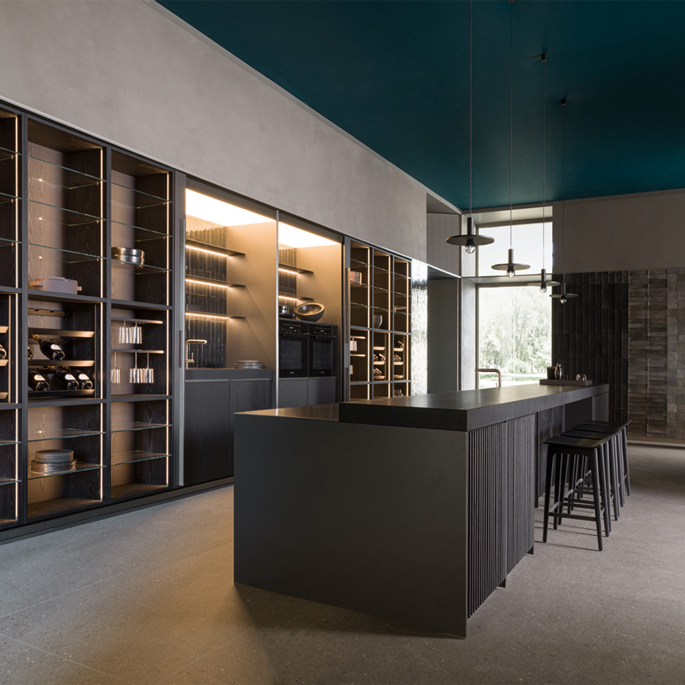 Кухонный гарнитур из массива дуба и камня Ratio Dada Engenereed