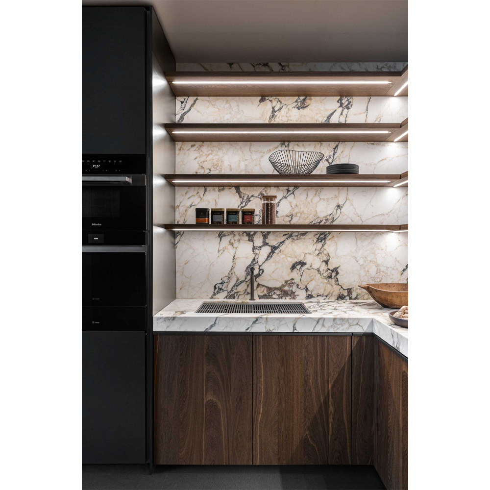 Кухонный гарнитур из массива дуба и камня Ratio Dada Engenereed