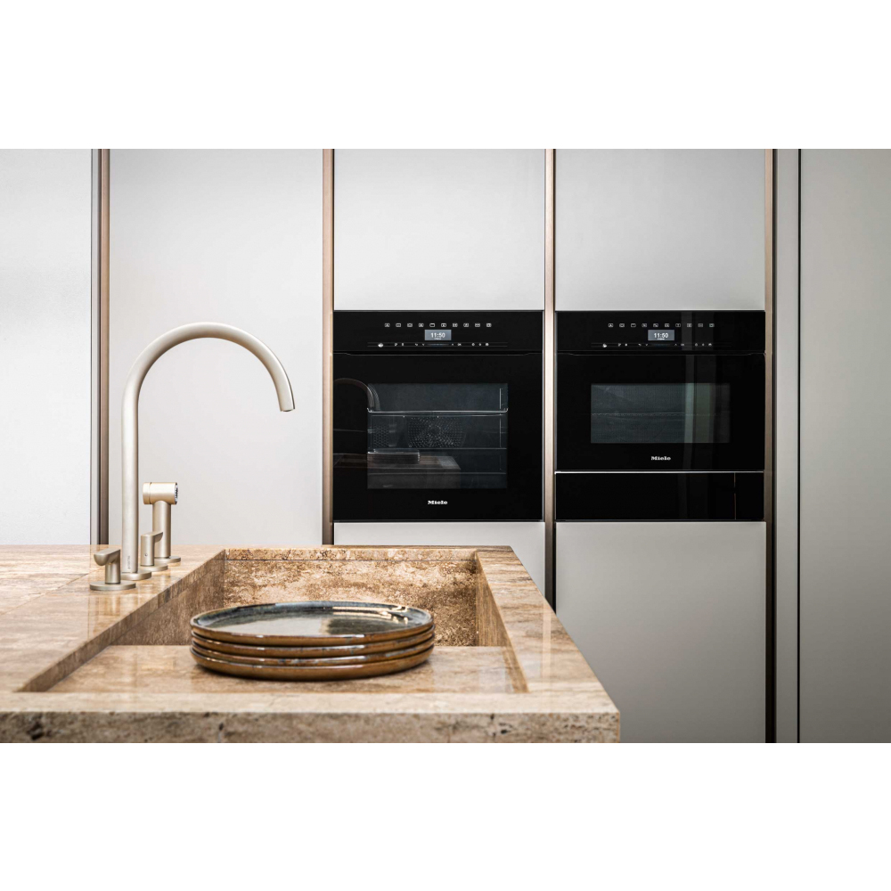 Кухонный гарнитур из массива дуба и камня Ratio Dada Engenereed