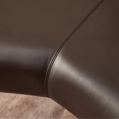 Кушетка с деревянным каркасом и сиденьем из коричневой натуральной кожи Moon Walnut Furniture