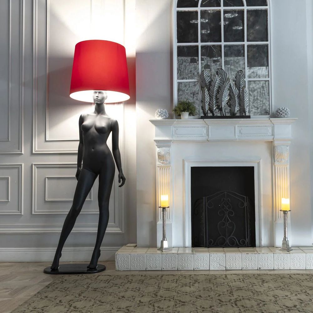 Лампа MANNEQUIN LAMP с абажуром изгибы тела