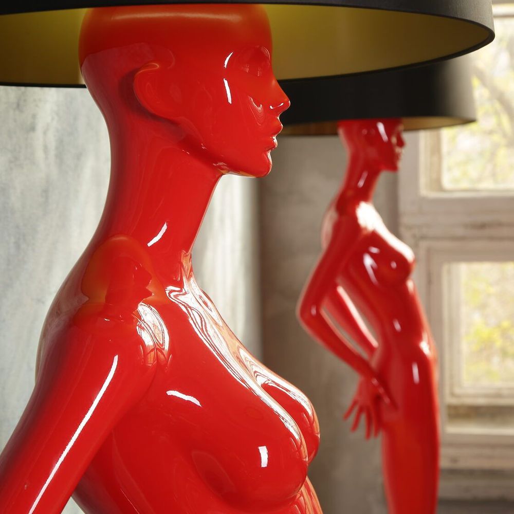 Лампа MANNEQUIN LAMP с абажуром созерцание силуэта