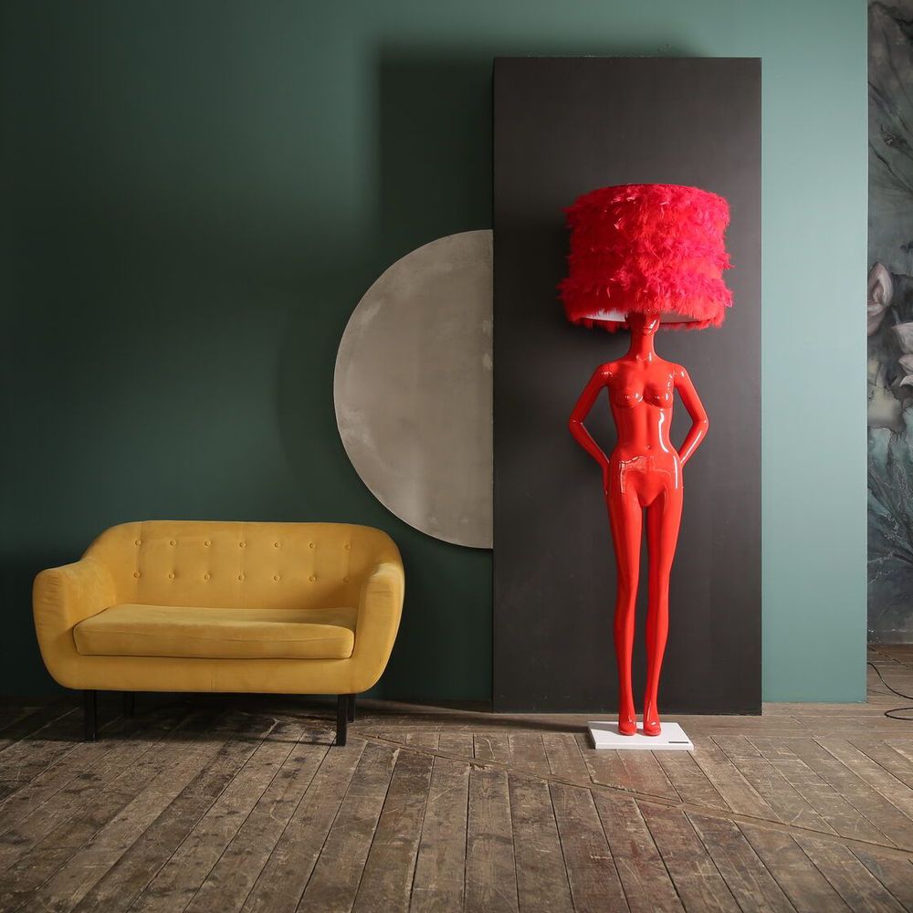 Лампа MANNEQUIN LAMP с абажуром созерцание силуэта