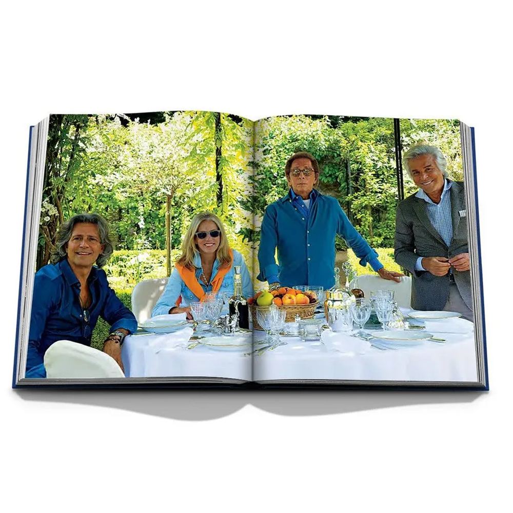 Лимитированная большая подарочная книга Valentino: At the Emperor's Table