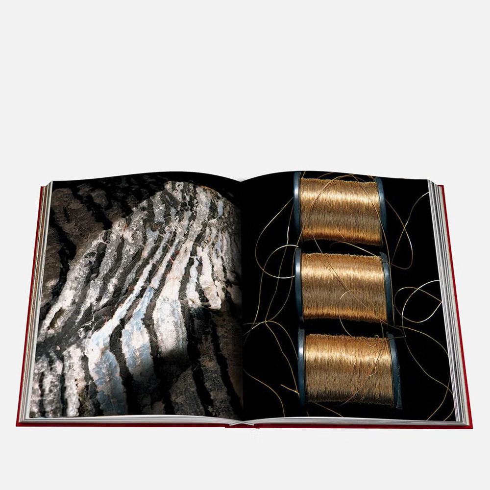 Лимитированная подарочная большая книга CARTIER Panthère