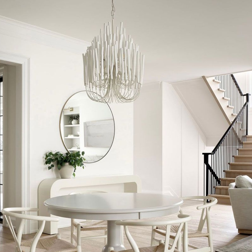 Люстра белая с несколькими ярусами деревянных палочек Bright Wooden Chandelier