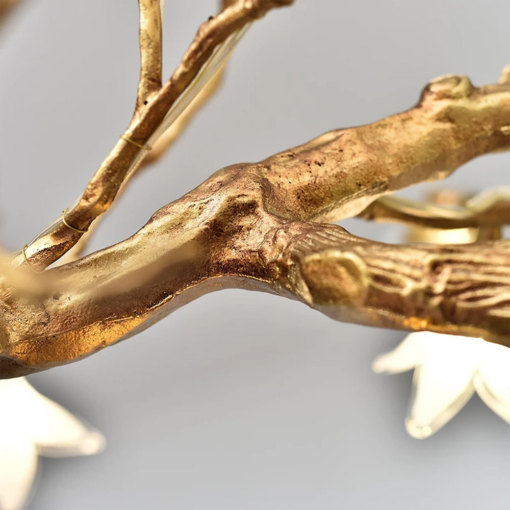 Люстра в виде золотой ветки с цветами Glass Flower Pendant Light