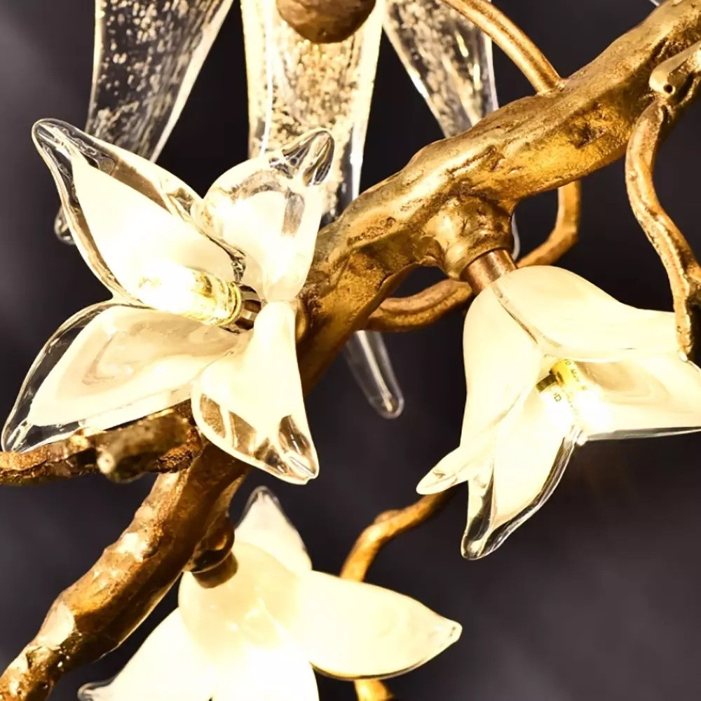 Люстра в виде золотой ветки с цветами и птичками Marvelous Garden