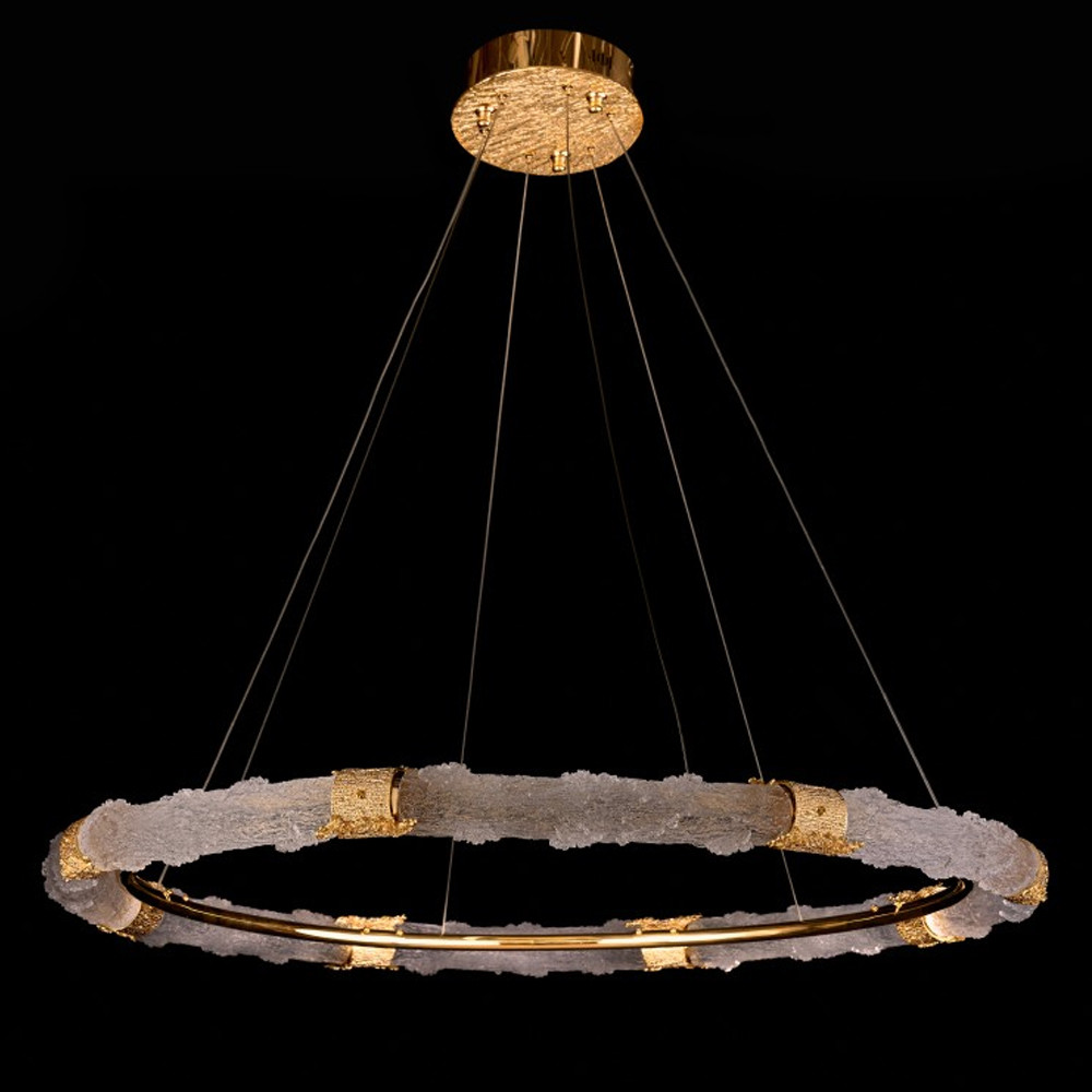 Люстра в форме кольца с золотым декором Warm Heavenly Light