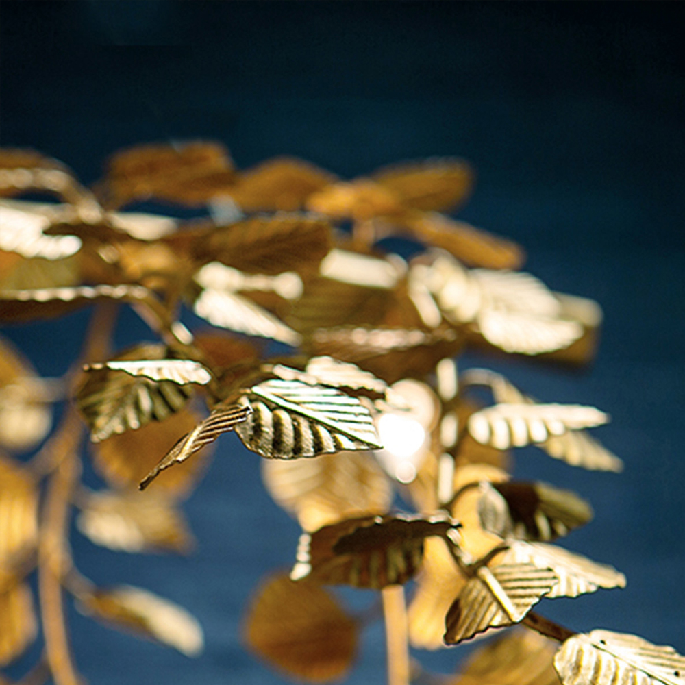 Люстра золотая с декором в виде веток эвкалипта Eucalyptus Branches