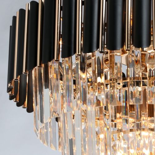 Люстра из черного металла с многоярусными подвесками из прозрачного хрусталя на золотой цепи Empire Black Chandelier Crystal