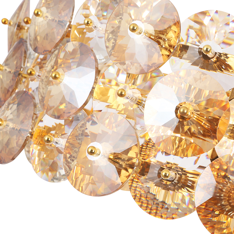 Люстра круглая золотого цвета с круглыми хрустальным элементами Solyria