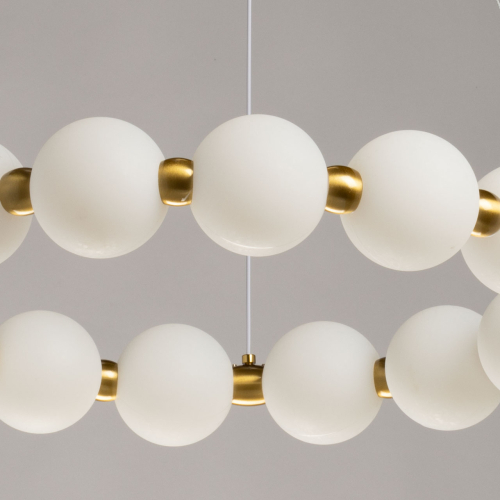 Люстра круглая с матовыми белыми шарами PEARLS Suspension
