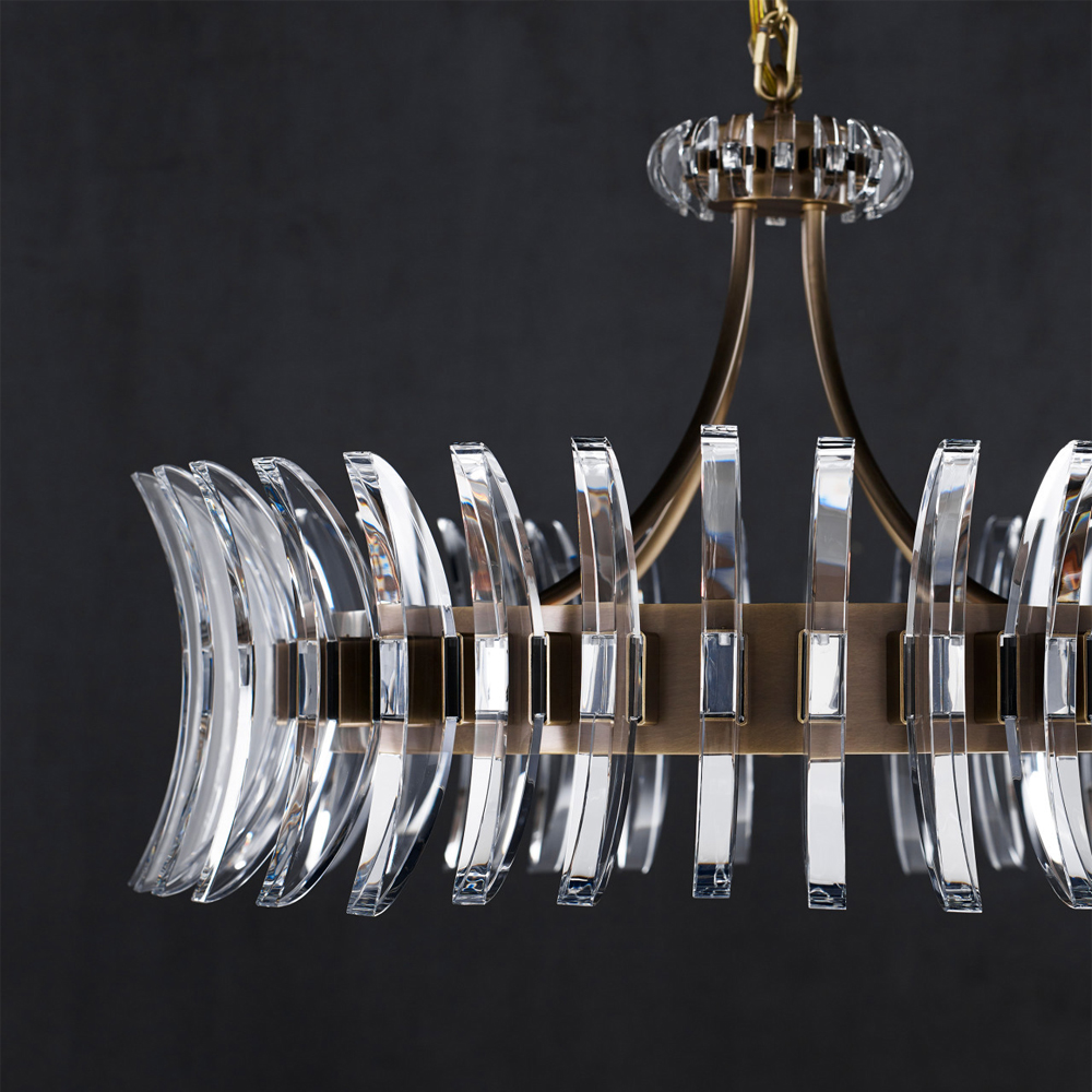 Люстра круглая с прозрачными элементами в форме полумесяца Crescent