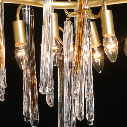 Люстра линейная золотого цвета с декоративными ветвями и длинными стеклянными подвесками в форме сосулек Droplet Chandelier