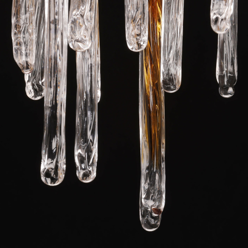 Люстра линейная золотого цвета с декоративными ветвями и длинными стеклянными подвесками в форме сосулек Droplet Chandelier